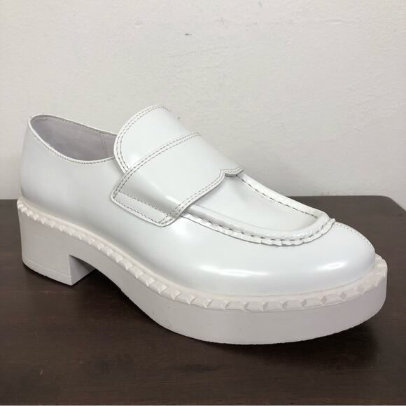 NEW Jeffrey Campbell White Leather Librarian Loafer Women's Size 6 - Picture 2 of 11